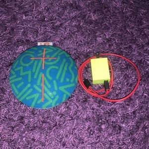 UE Roll Wireless Portable Bluetooth Speaker Waterproof + Charger